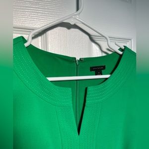 Kelly green Ann Taylor sheath dress. Size 14.